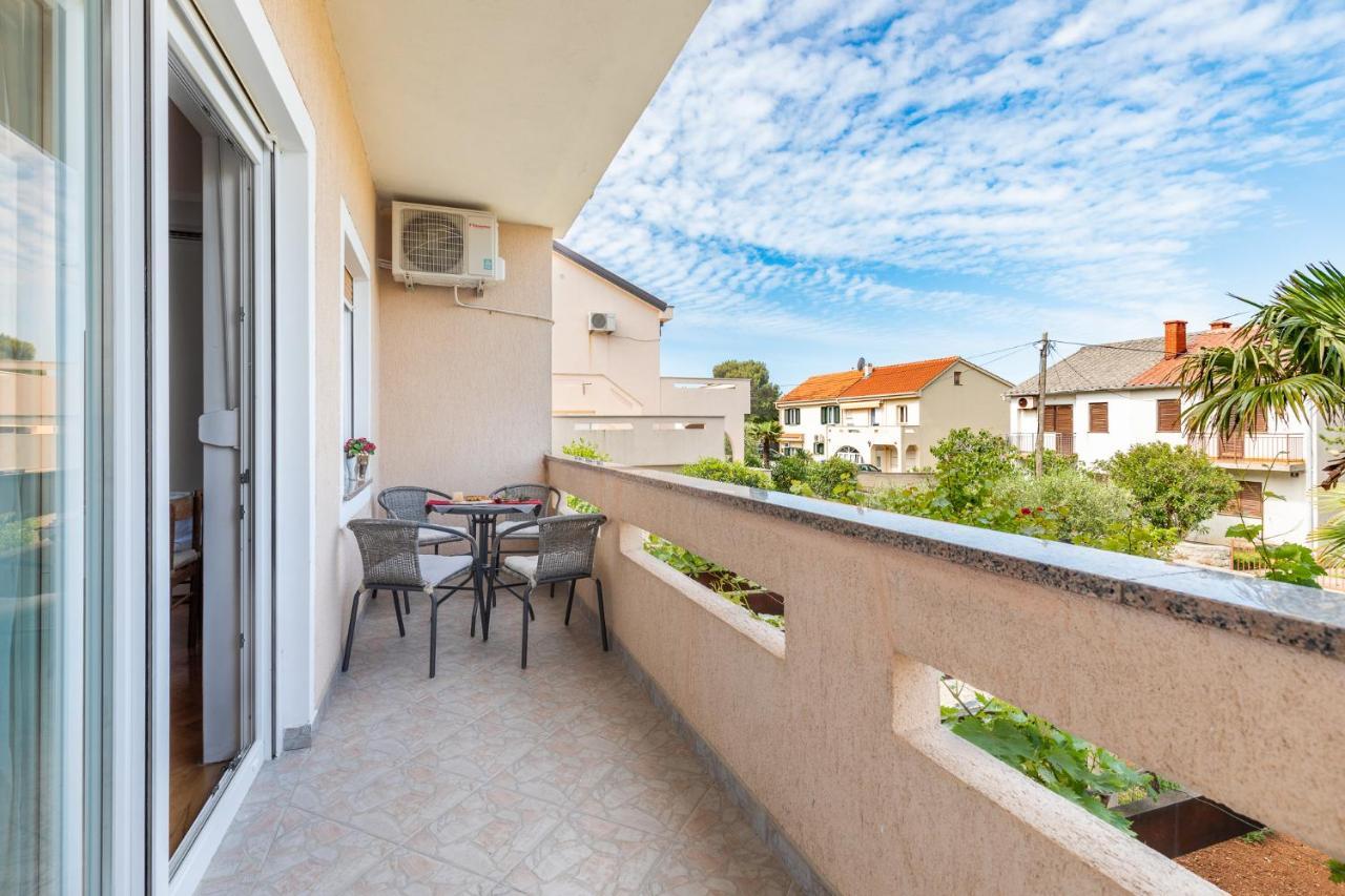 Apartments Come&Stay Punat Exterior photo